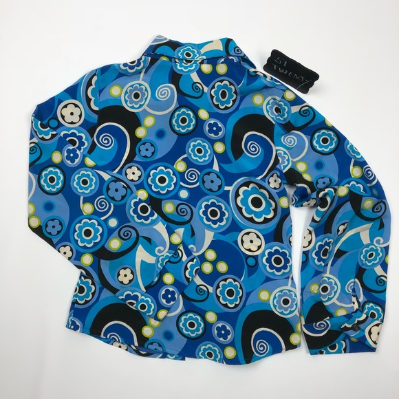 mary-kateandashley Other - *KIDS* BLUE FLOWER BUTTON DOWN BLOUSE TOP